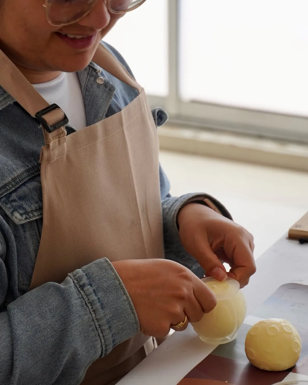 Asistentes al taller de velas de Inefable ALRO (16)