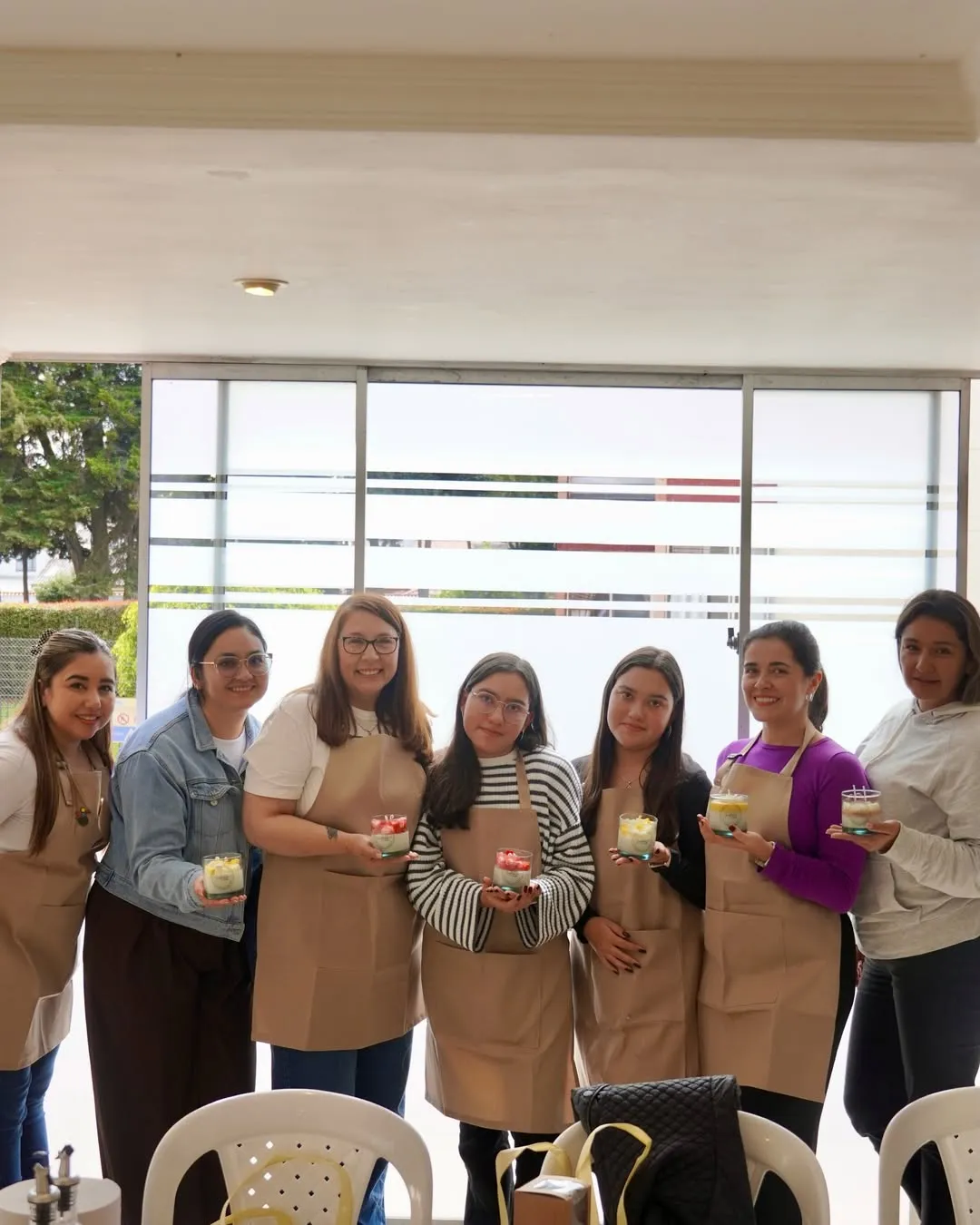 Asistentes al taller de velas de Inefable ALRO (20)